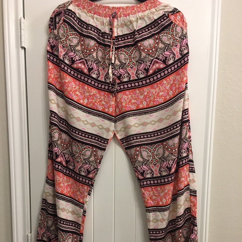 Women’s patterned pants